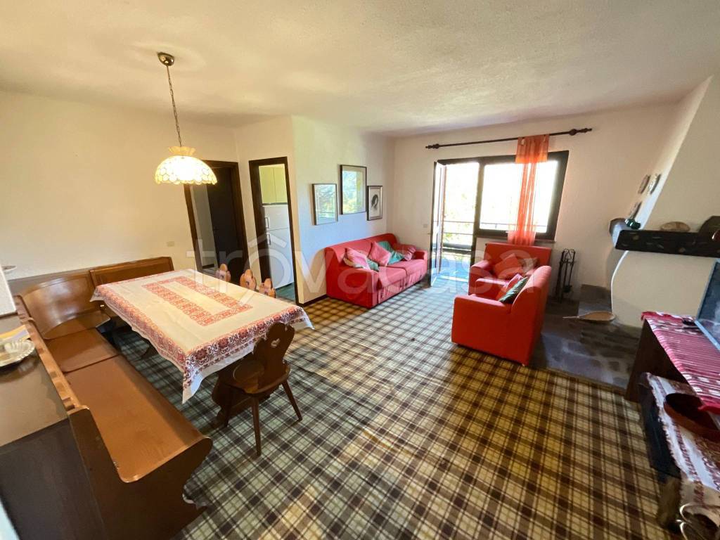 appartamento in vendita ad Artogne in zona Montecampione