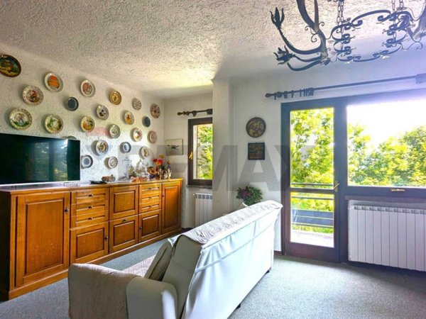 appartamento in vendita ad Artogne in zona Montecampione