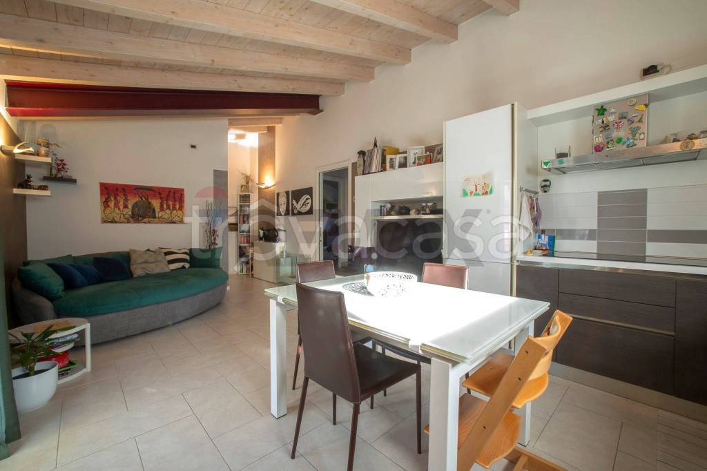 appartamento in vendita ad Artogne