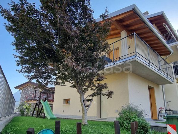 casa indipendente in vendita ad Artogne