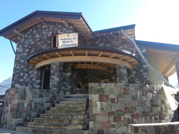 casa indipendente in vendita ad Artogne