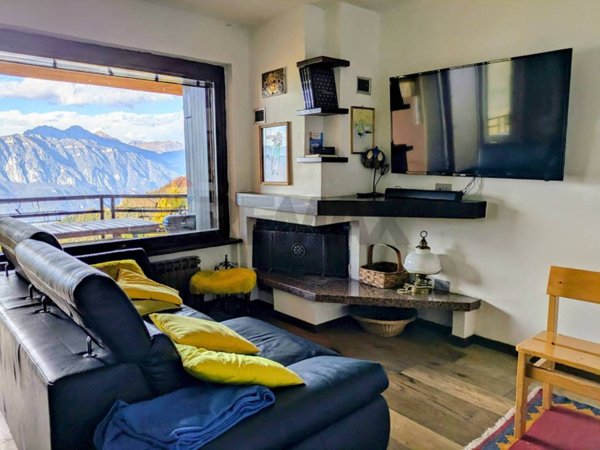 appartamento in vendita ad Artogne in zona Montecampione