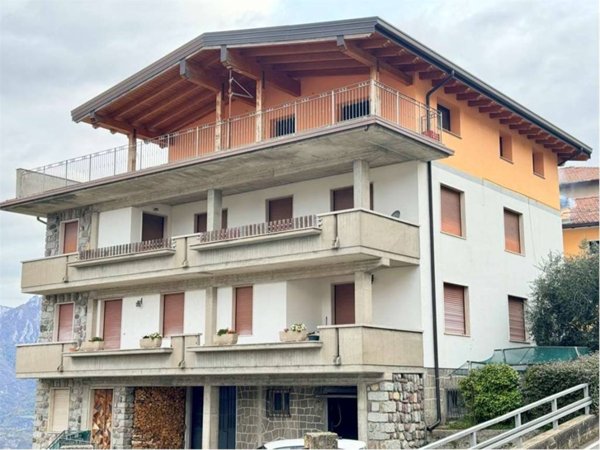 appartamento in vendita ad Artogne in zona Piazze