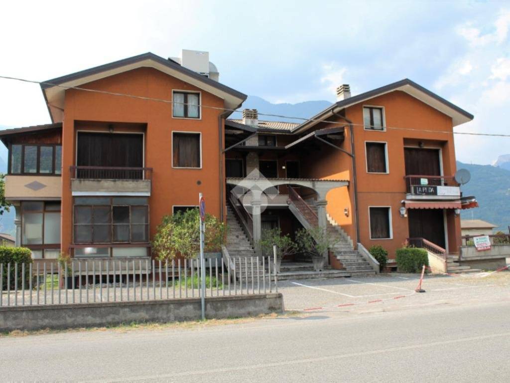 negozio in vendita ad Artogne