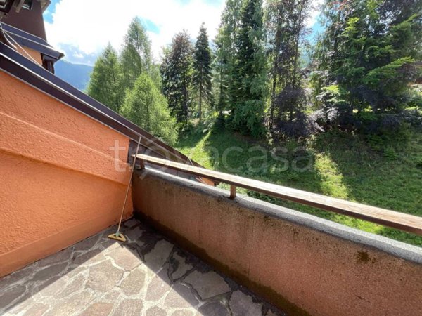 appartamento in vendita ad Artogne in zona Montecampione