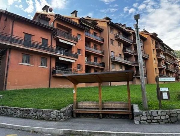 appartamento in vendita ad Artogne in zona Montecampione