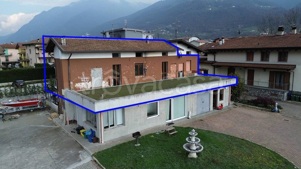 appartamento in vendita ad Artogne in zona Piazze