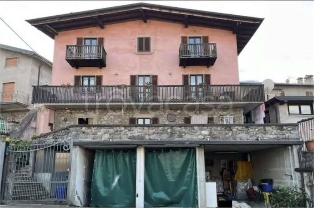 appartamento in vendita ad Artogne