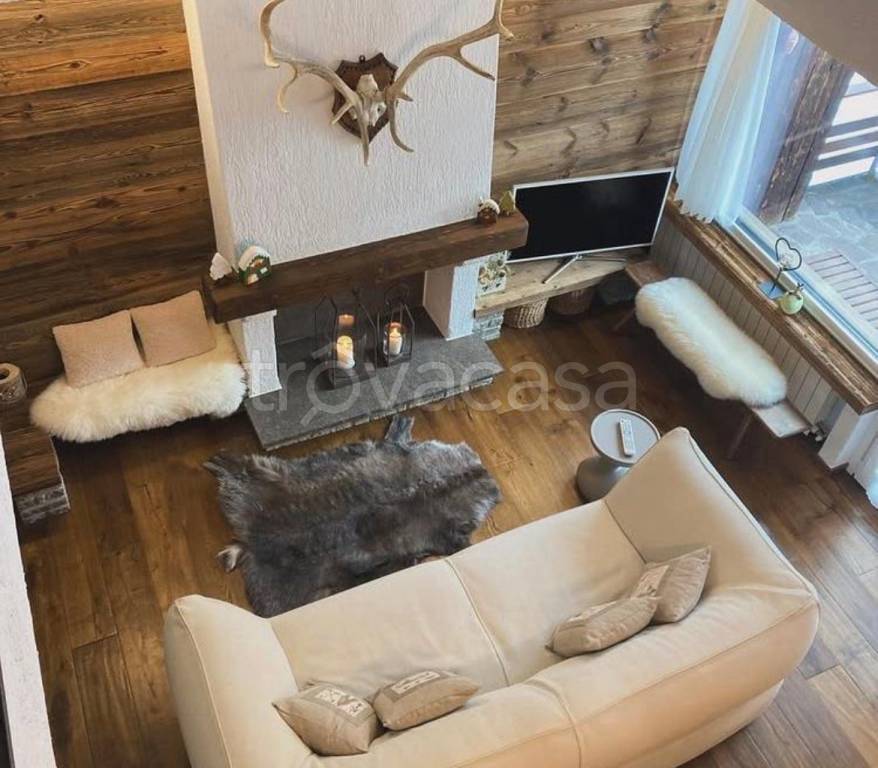 appartamento in vendita ad Artogne in zona Montecampione