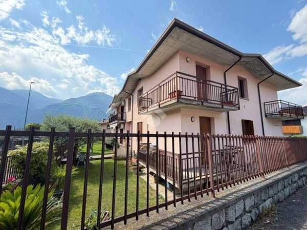 appartamento in vendita ad Artogne in zona Piazze