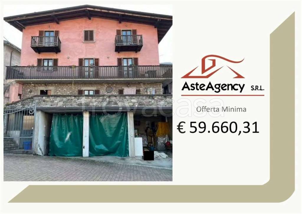 casa indipendente in vendita ad Artogne in zona Piazze
