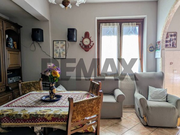 appartamento in vendita ad Artogne in zona Piazze