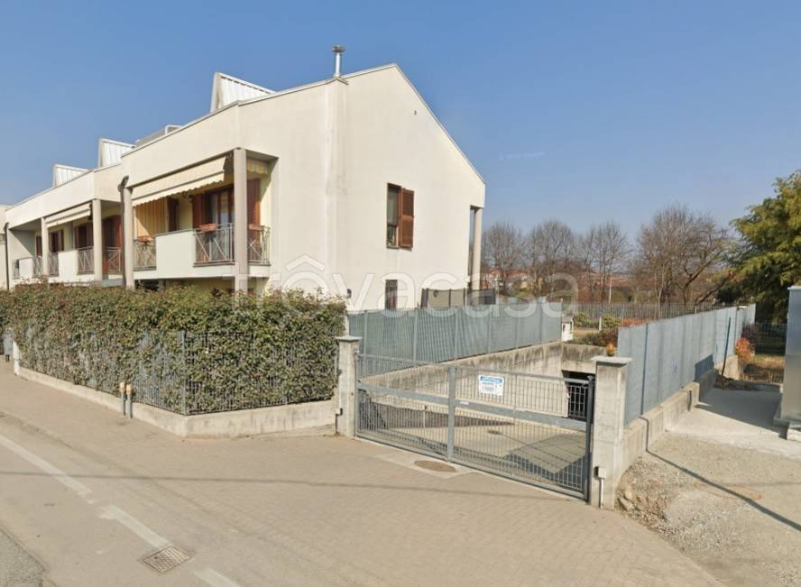 locale di sgombero in vendita a Caselle Torinese