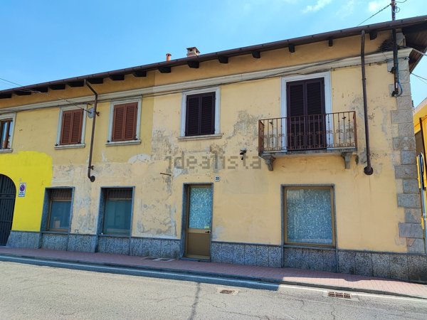 locale commerciale in vendita a Caselle Torinese