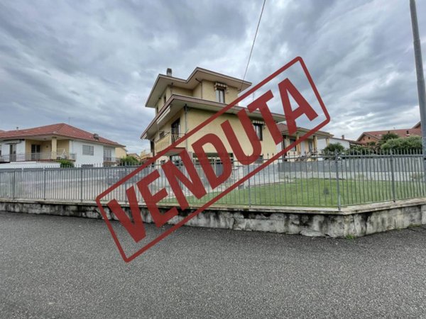 casa indipendente in vendita a Caselle Torinese