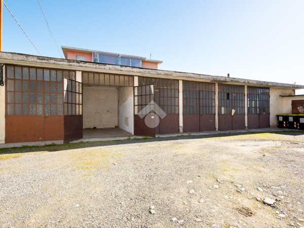 locale di sgombero in vendita a Caselle Torinese