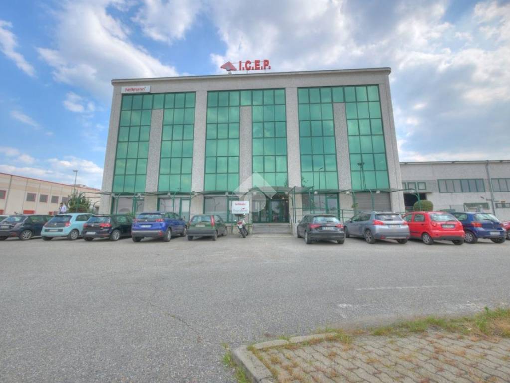 ufficio in vendita a Caselle Torinese