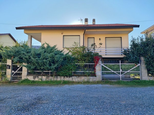 casa indipendente in vendita a Caselle Torinese