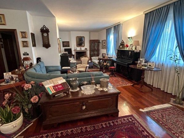 casa indipendente in vendita a Caselle Torinese