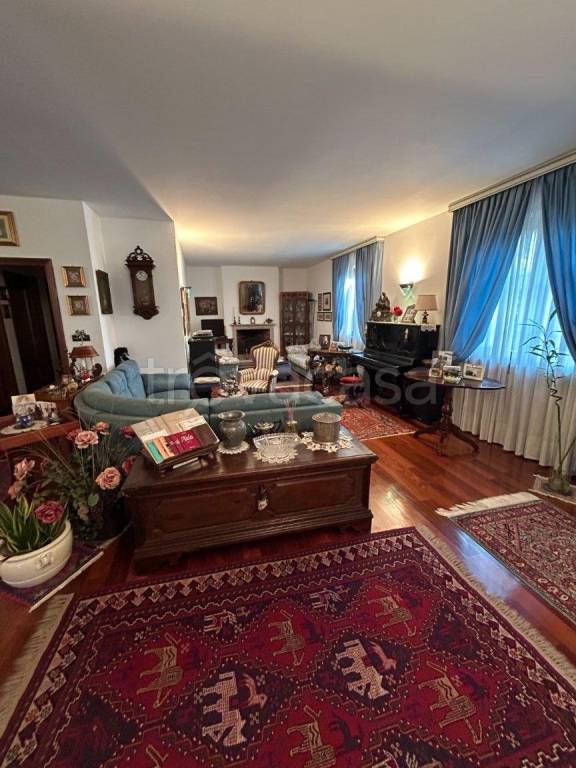 casa indipendente in vendita a Caselle Torinese