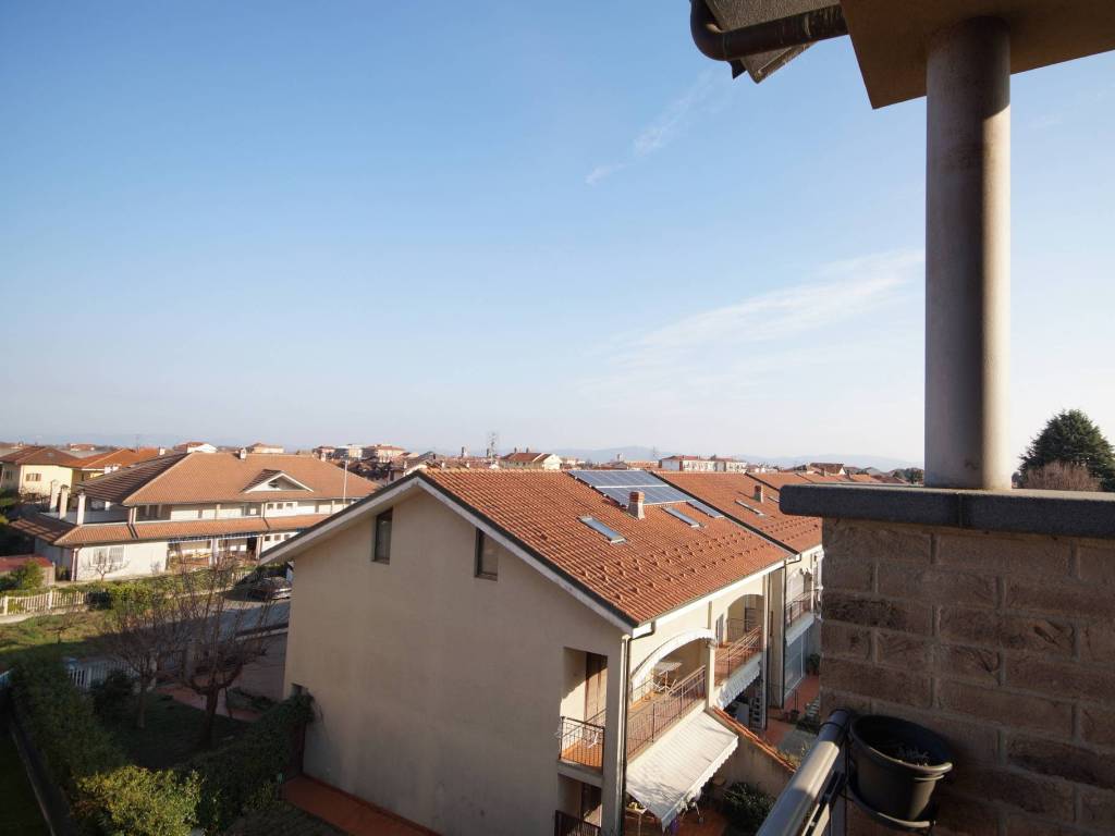 appartamento in vendita a Caselle Torinese