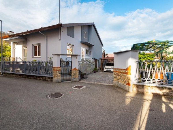 casa indipendente in vendita a Caselle Torinese