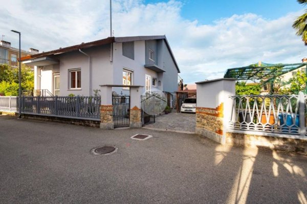 casa indipendente in vendita a Caselle Torinese