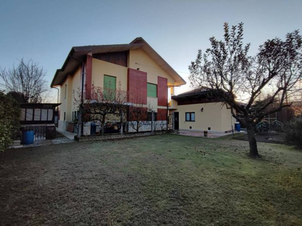 casa indipendente in vendita a Caselle Torinese