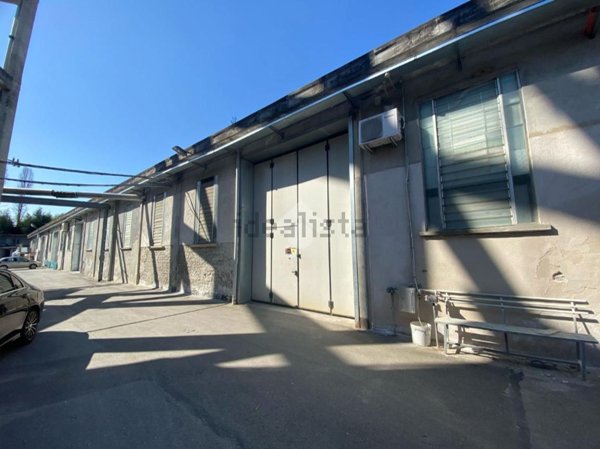 locale commerciale in vendita a Caselle Torinese