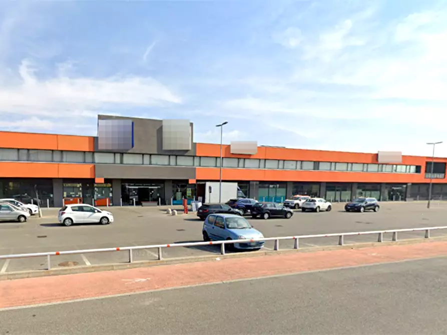 negozio in vendita a Caselle Torinese