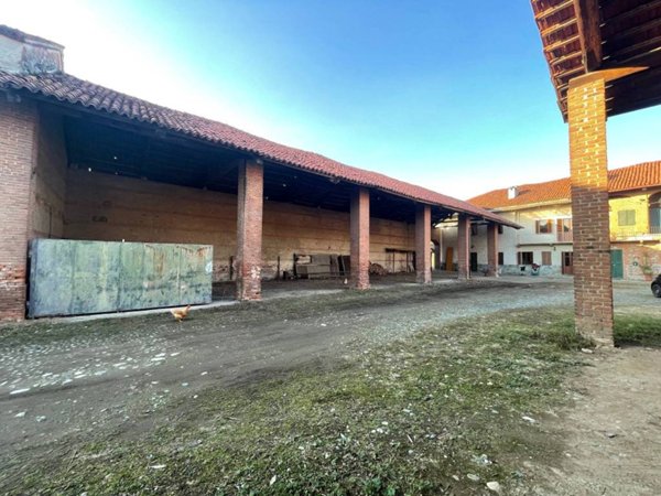 locale commerciale in vendita a Caselle Torinese