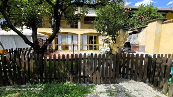 casa indipendente in vendita a Caselle Torinese