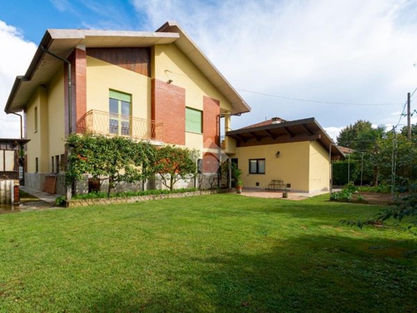 casa indipendente in vendita a Caselle Torinese
