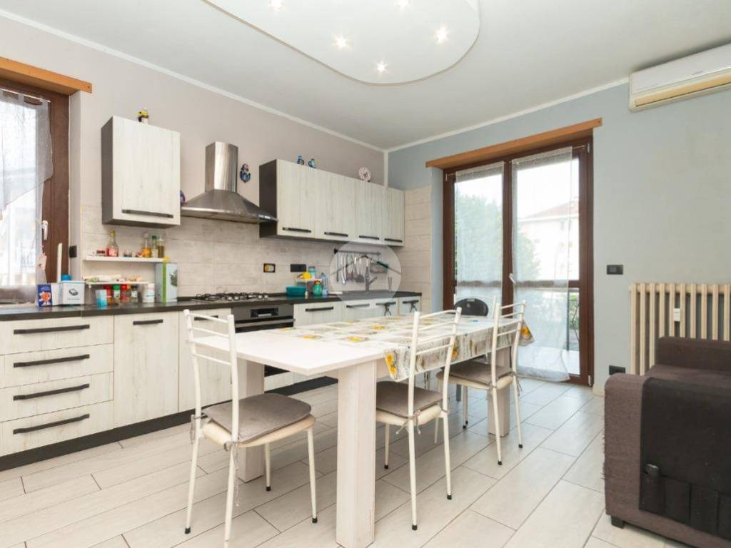 appartamento in vendita a Caselle Torinese