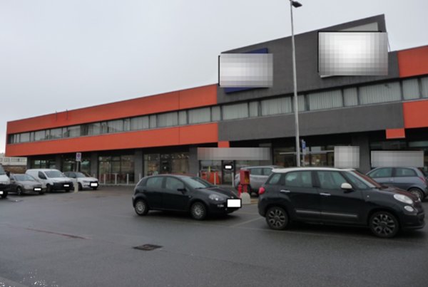 negozio in vendita a Caselle Torinese