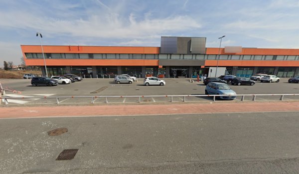 negozio in vendita a Caselle Torinese