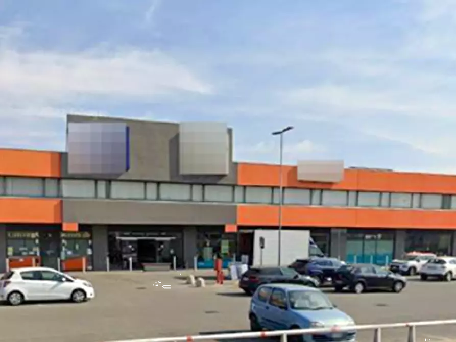 locale commerciale in vendita a Caselle Torinese