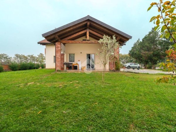 casa indipendente in vendita a Caselle Torinese