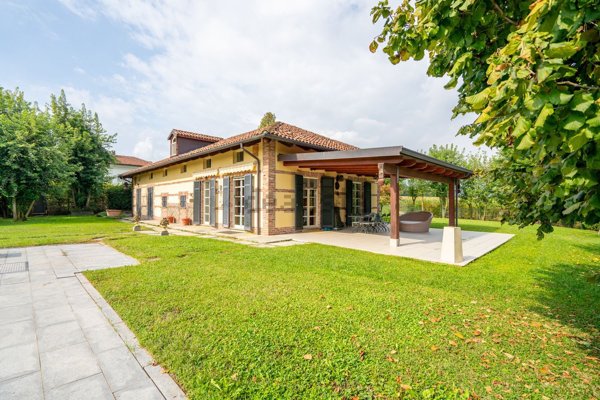 casa indipendente in vendita a Caselle Torinese