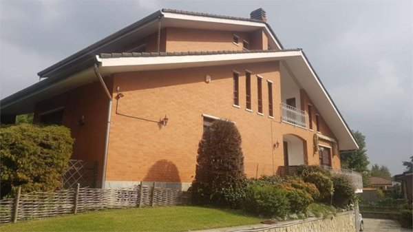 casa indipendente in vendita a Caselle Torinese