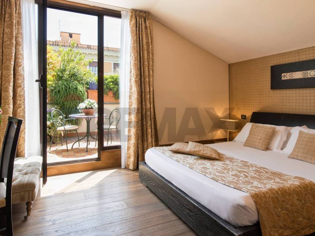 negozio in vendita a Caselle Torinese