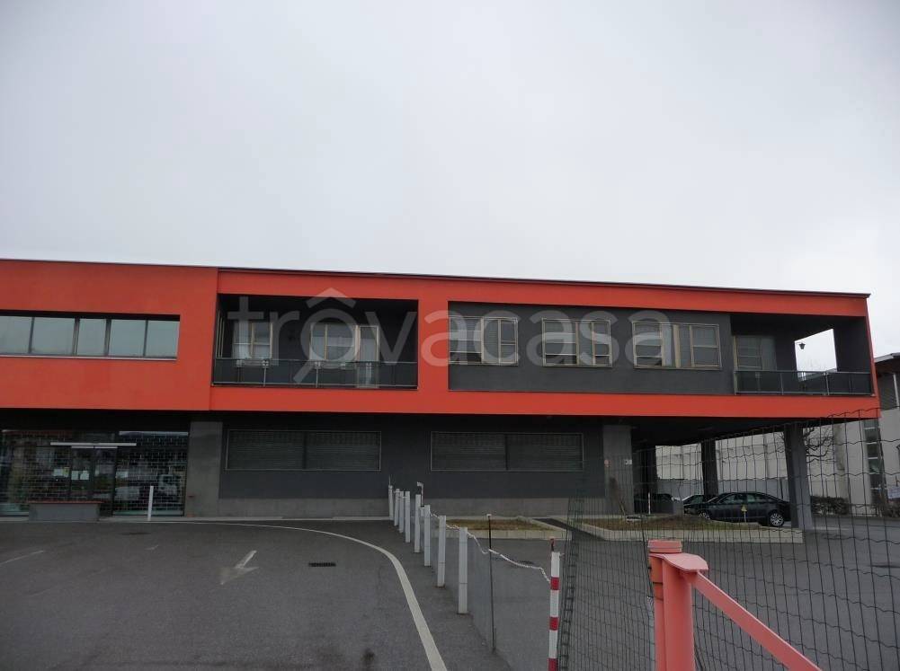 negozio in vendita a Caselle Torinese