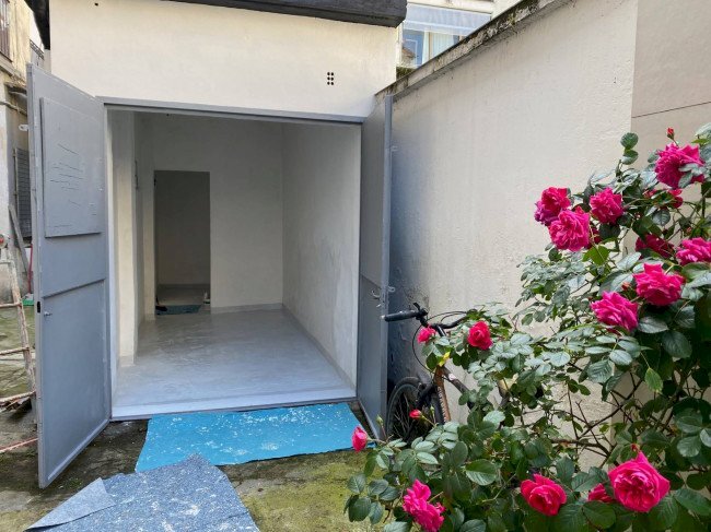 locale di sgombero in vendita a Caselle Torinese
