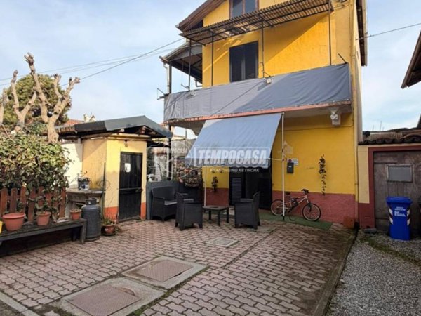 casa indipendente in vendita a Caselle Torinese