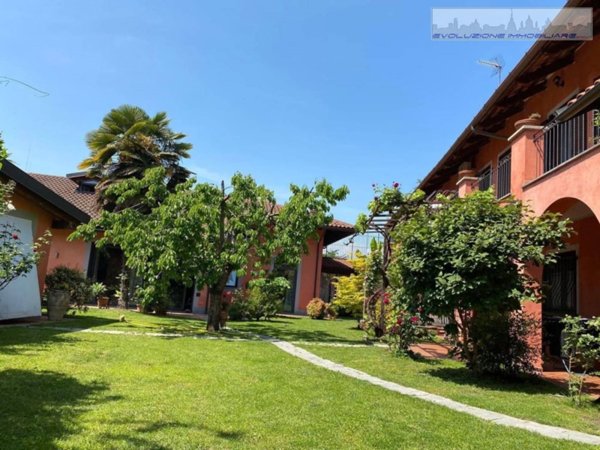 casa indipendente in vendita a Caselle Torinese