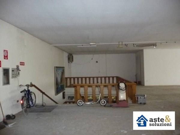 negozio in vendita a Caselle Torinese