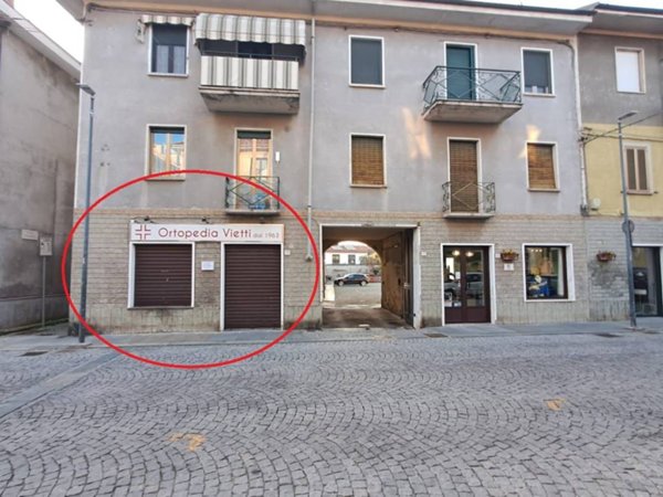 negozio in vendita a Caselle Torinese