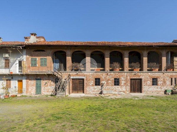 casale in vendita a Caselle Torinese