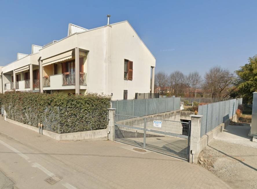 locale di sgombero in vendita a Caselle Torinese