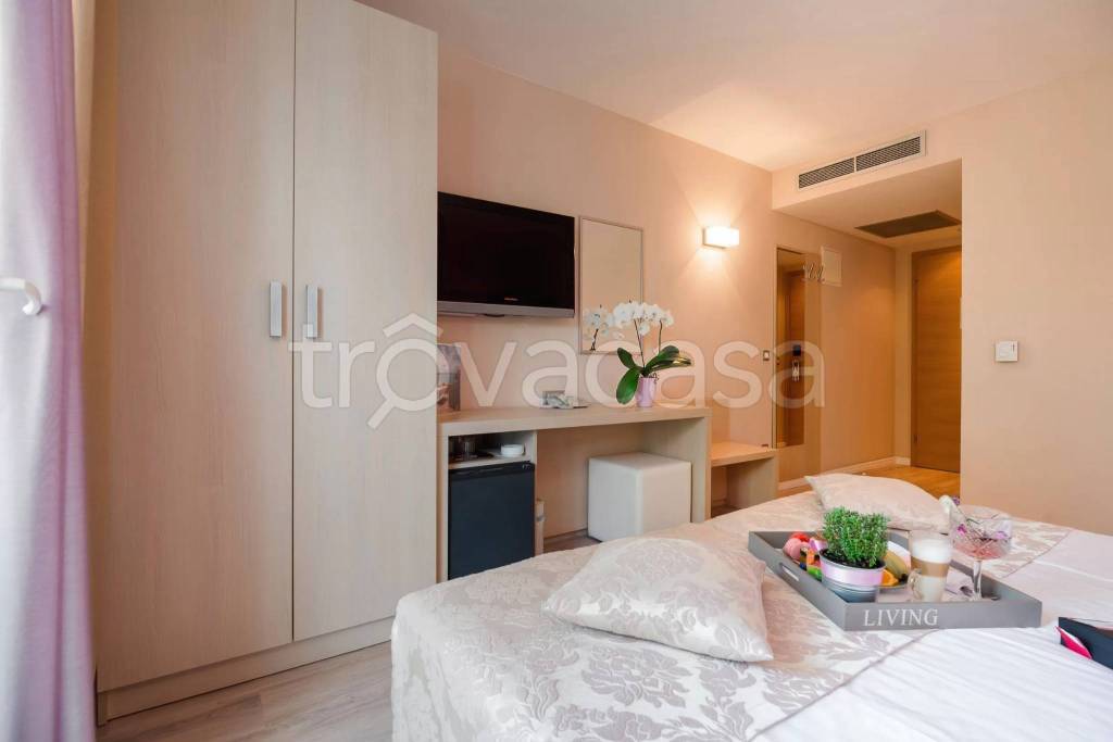 negozio in vendita a Caselle Torinese